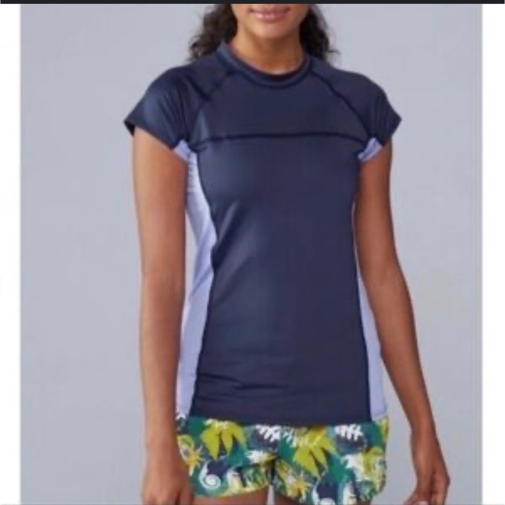 Patagonia Micro Swell Rashguard Short Sleeve Navy Lilac UPF‎ Sun Protection Lg